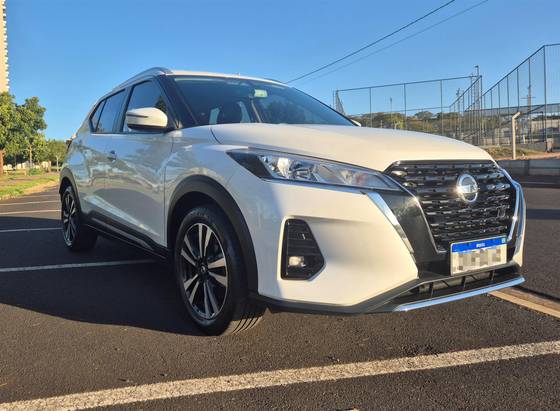NISSAN KICKS 1.6 16V FLEXSTART ADVANCE XTRONIC NISSAN KICKS 1.6 16V FLEXSTART ADVANCE XTRONIC
